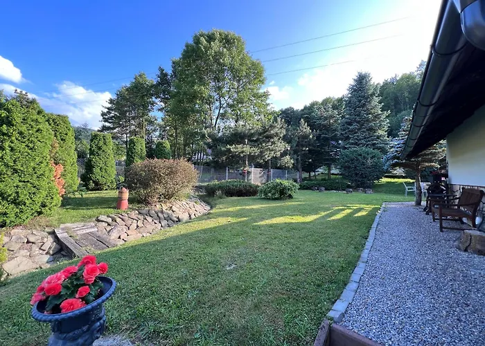 Retro - Z Ogrodem W Górach Dom wakacyjny Sułkowice